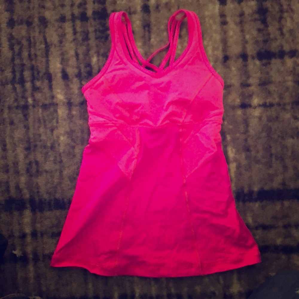 Lululemon tank